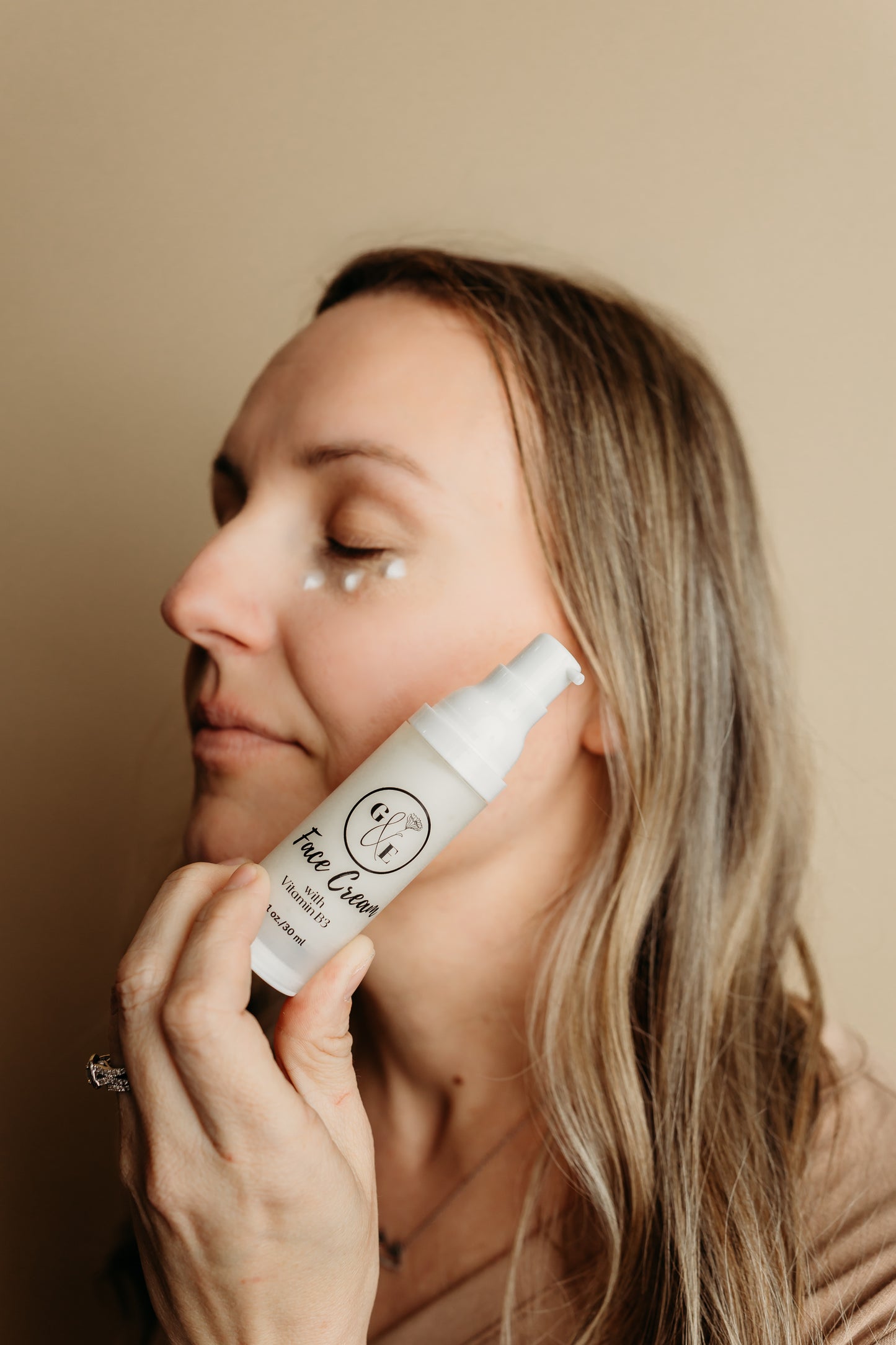 Face Cream with Vitamin B3