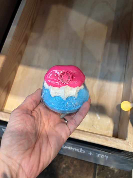 Donut Bathbomb with Toy